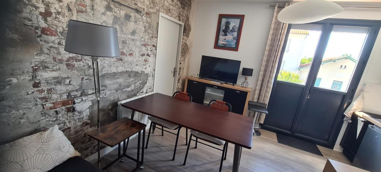 Le Fetilly Avec Parking Privatif Et Climatisation La Rochelle  Kültér fotó
